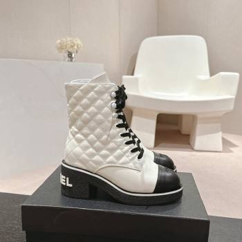 Chanel Contrasting Calfskin Laced-up Ankle Boots White 2024 CH101622 (MD-241016081)