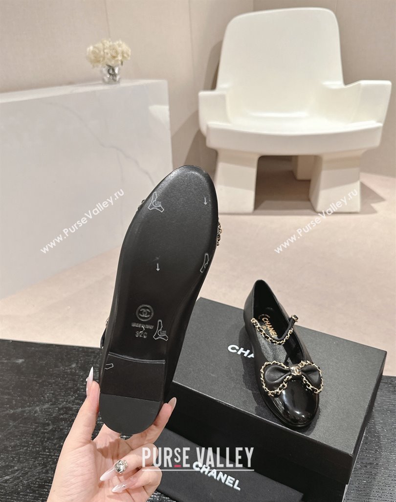 Chanel Calfskin Patent Mary Janes Ballet Flats with Bow and Chain Black 2024 CH101629 (MD-241016112)