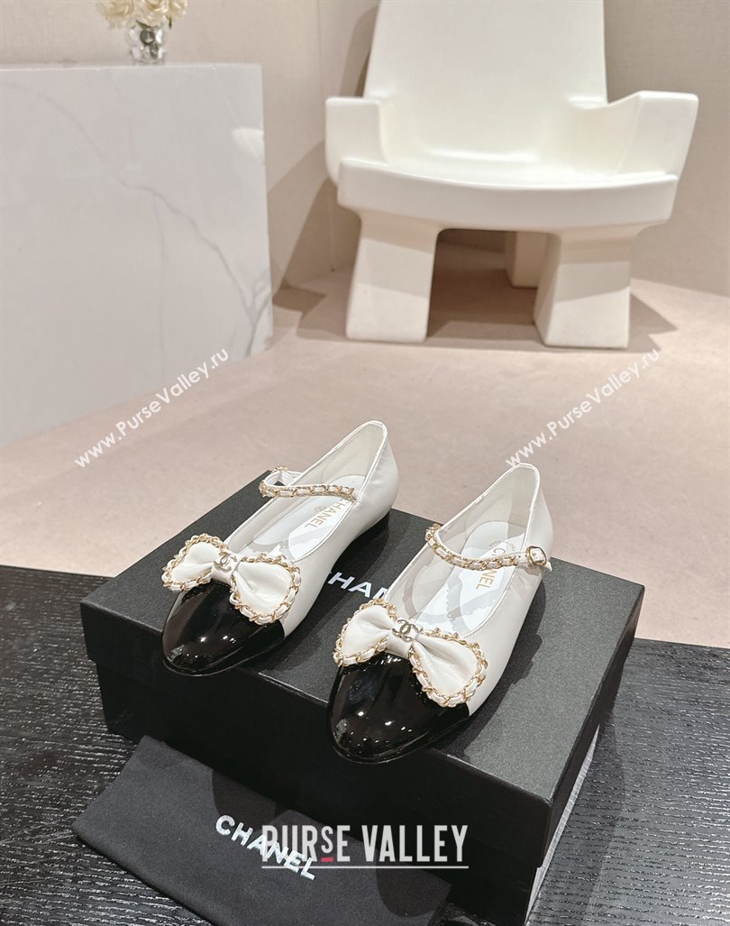 Chanel Calfskin Patent Mary Janes Ballet Flats with Bow and Chain White 2024 CH101629 (MD-241016113)