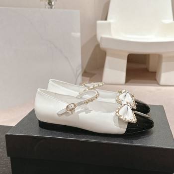 Chanel Calfskin Patent Mary Janes Ballet Flats with Bow and Chain White 2024 CH101629 (MD-241016113)