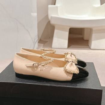 Chanel Calfskin Patent Mary Janes Ballet Flats with Bow and Chain Beige 2024 CH101629 (MD-241016114)