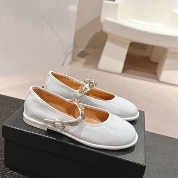 Chanel Patent Calfskin Mary Janes Ballet Flat with Charm White 2024 G45778 (MD-241016119)