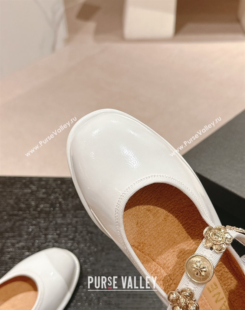 Chanel Patent Calfskin Mary Janes Ballet Flat with Charm White 2024 G45778 (MD-241016119)