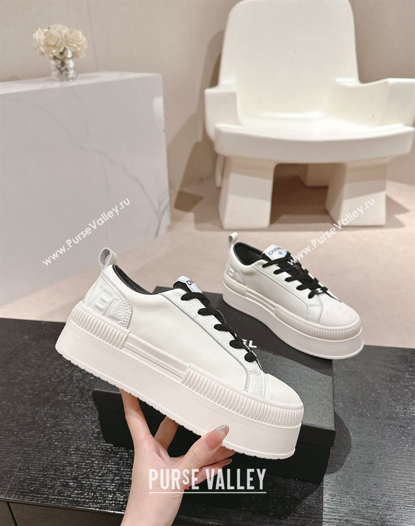 Chanel Grianed Calfskin Platform Sneakers White/Black 2024 CH101630 (MD-241016117)