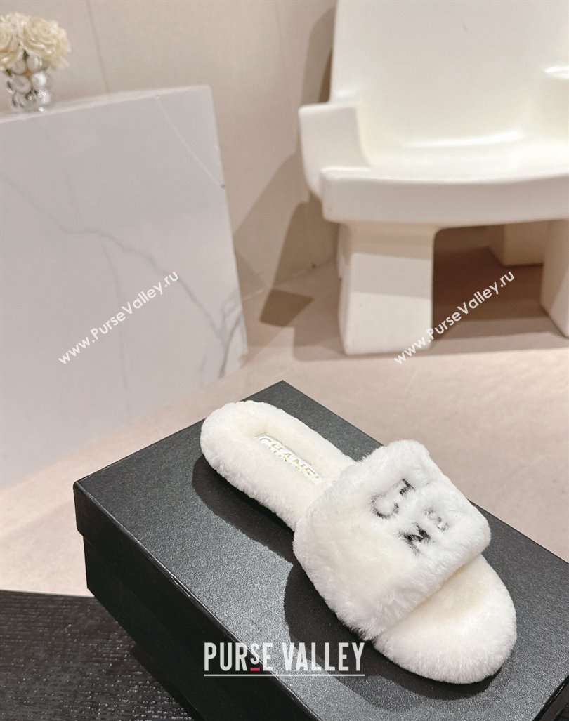 Chanel Wool Fur Flat Slides Sandal with Letters White 2024 CH101707 (MD-241017030)