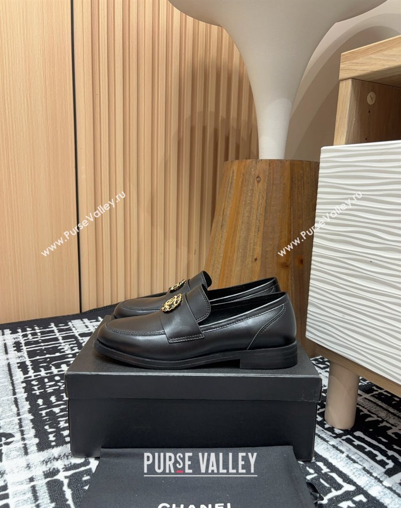 Chanel Calfskin Leather Loafers with Circle CC Black 2024 CH101708 (SS-241017034)