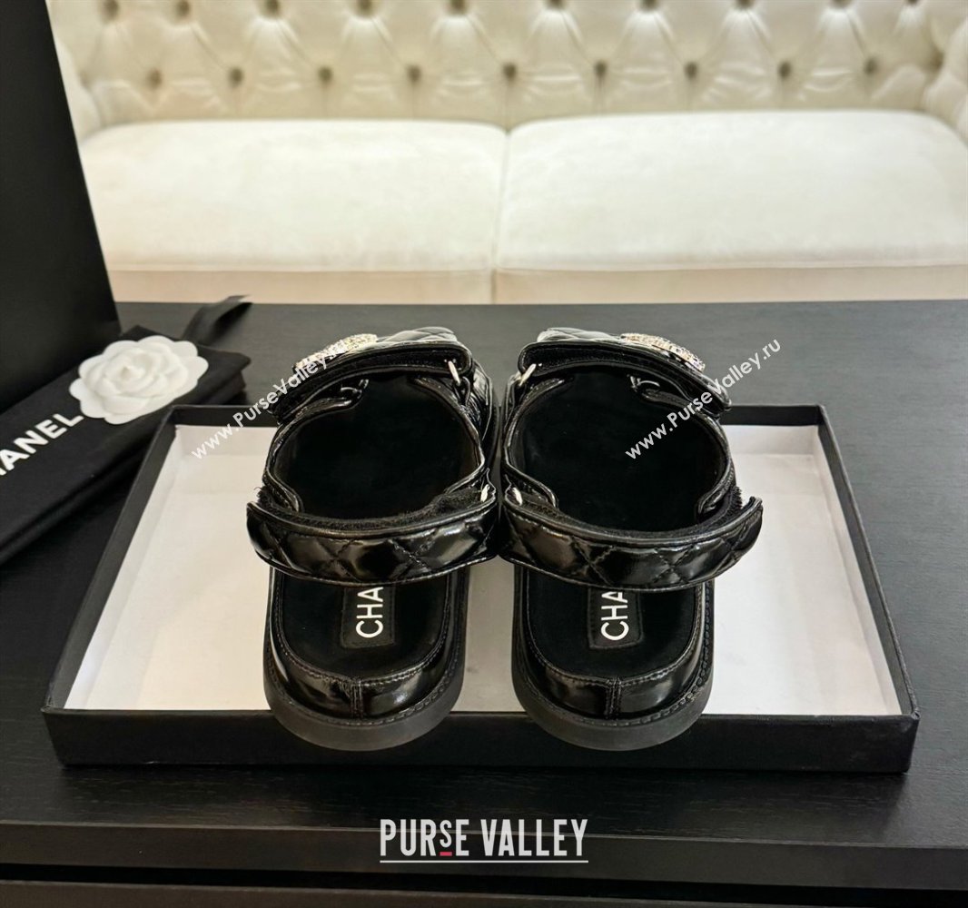Chanel Patent Calfskin Flat Strap Sandals with Strass CC Black 2025 CH041719 (MD-250417091)
