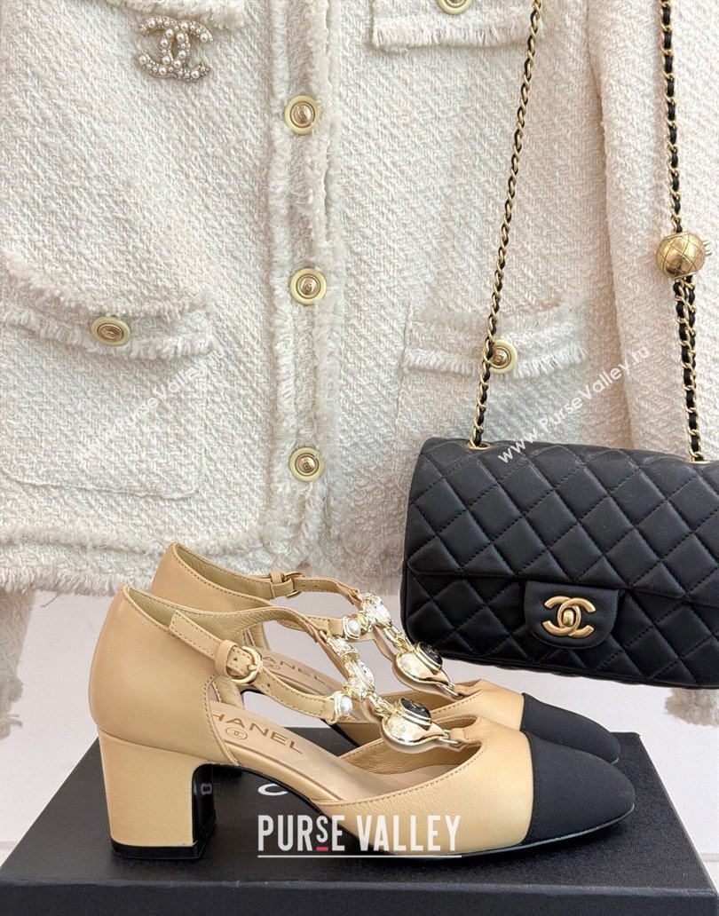 Chanel Lambskin Grosgrain Mary Janes Pumps 5.5cm with Heart Chain Charm Beige 2025 CH041723 (MD-250417137)