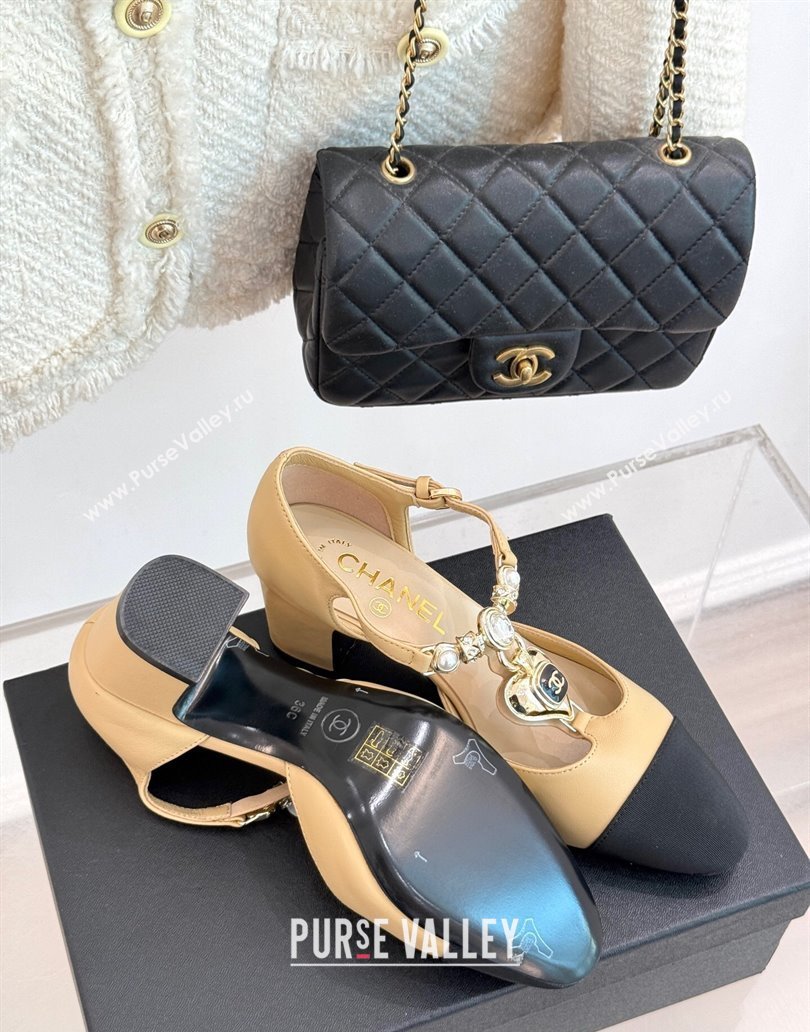Chanel Lambskin Grosgrain Mary Janes Pumps 5.5cm with Heart Chain Charm Beige 2025 CH041723 (MD-250417137)