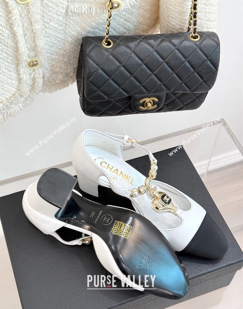 Chanel Lambskin Grosgrain Mary Janes Pumps 5.5cm with Heart Chain Charm White 2025 CH041723 (MD-250417138)