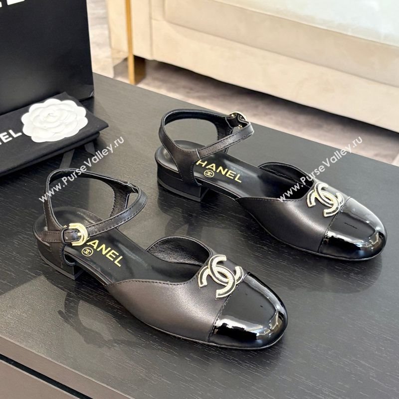 Chanel Calfskin Patent Flat Sandals with Strass CC Black 2025 CH041720 (MD-250417116)