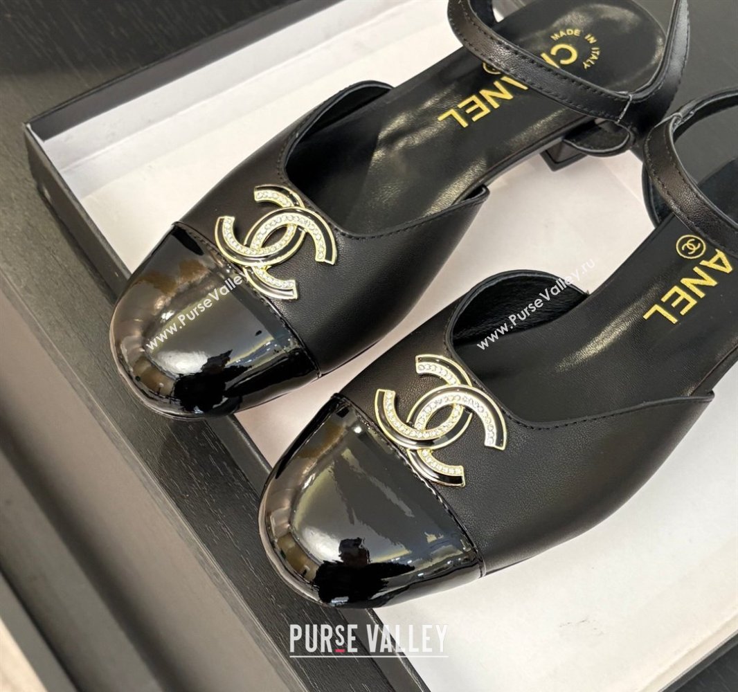 Chanel Calfskin Patent Flat Sandals with Strass CC Black 2025 CH041720 (MD-250417116)