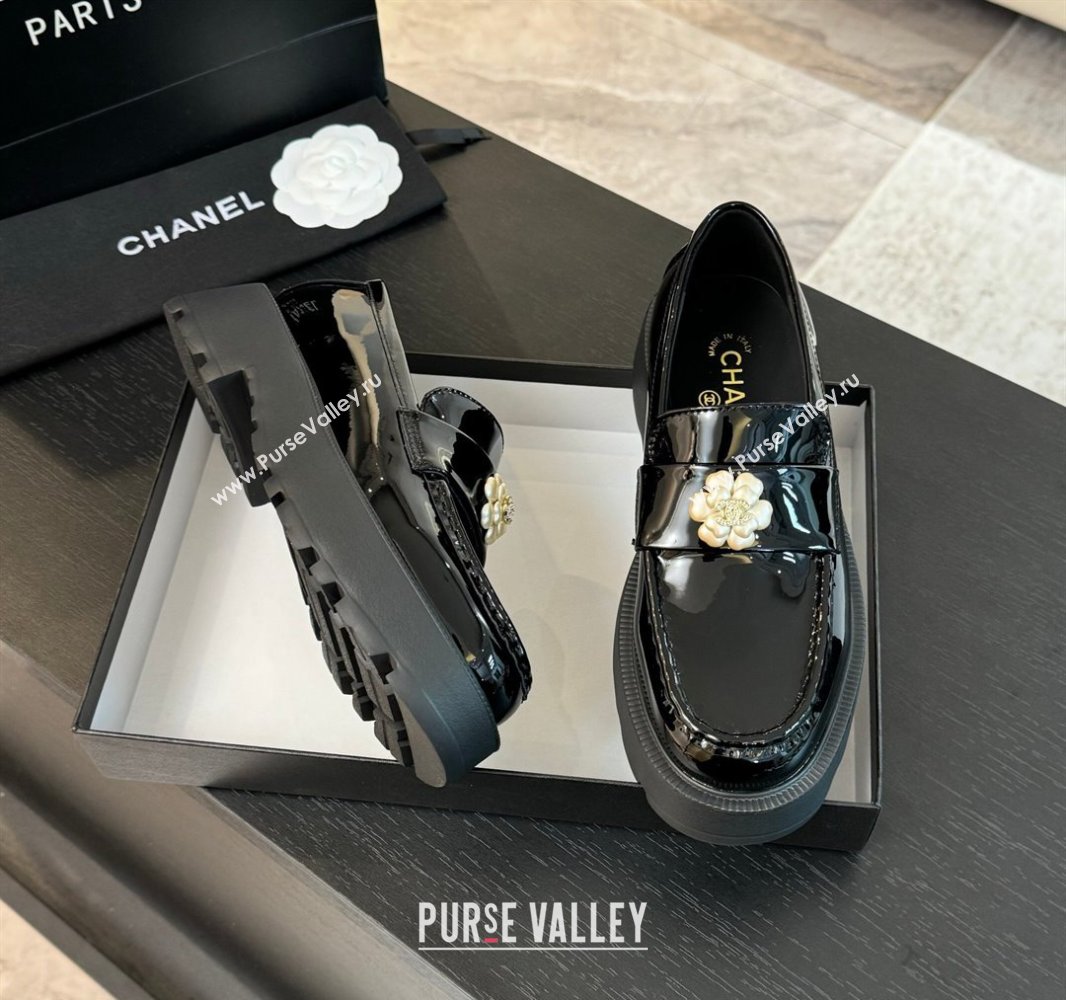 Chanel Shiny Calfskin Loafers with Bloom Black 2025 CH041721 (MD-250417117)