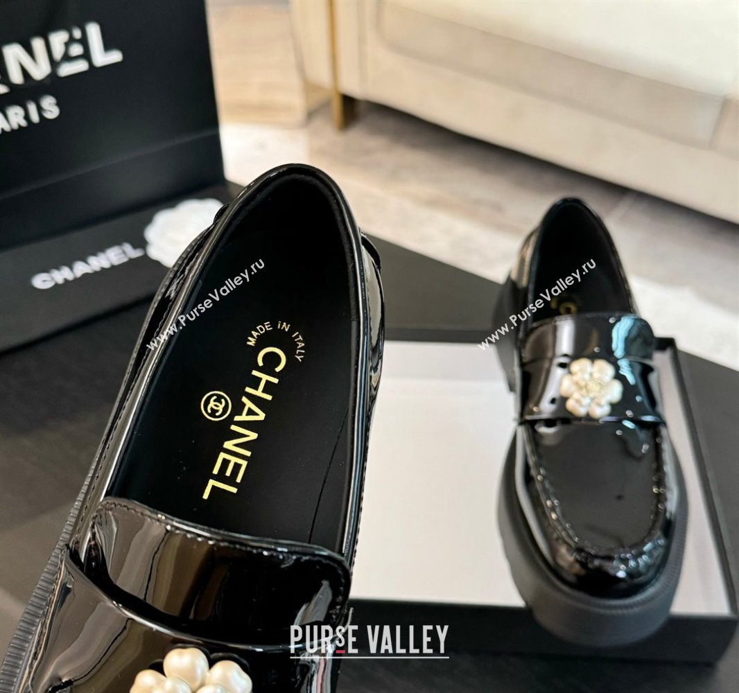 Chanel Shiny Calfskin Loafers with Bloom Black 2025 CH041721 (MD-250417117)