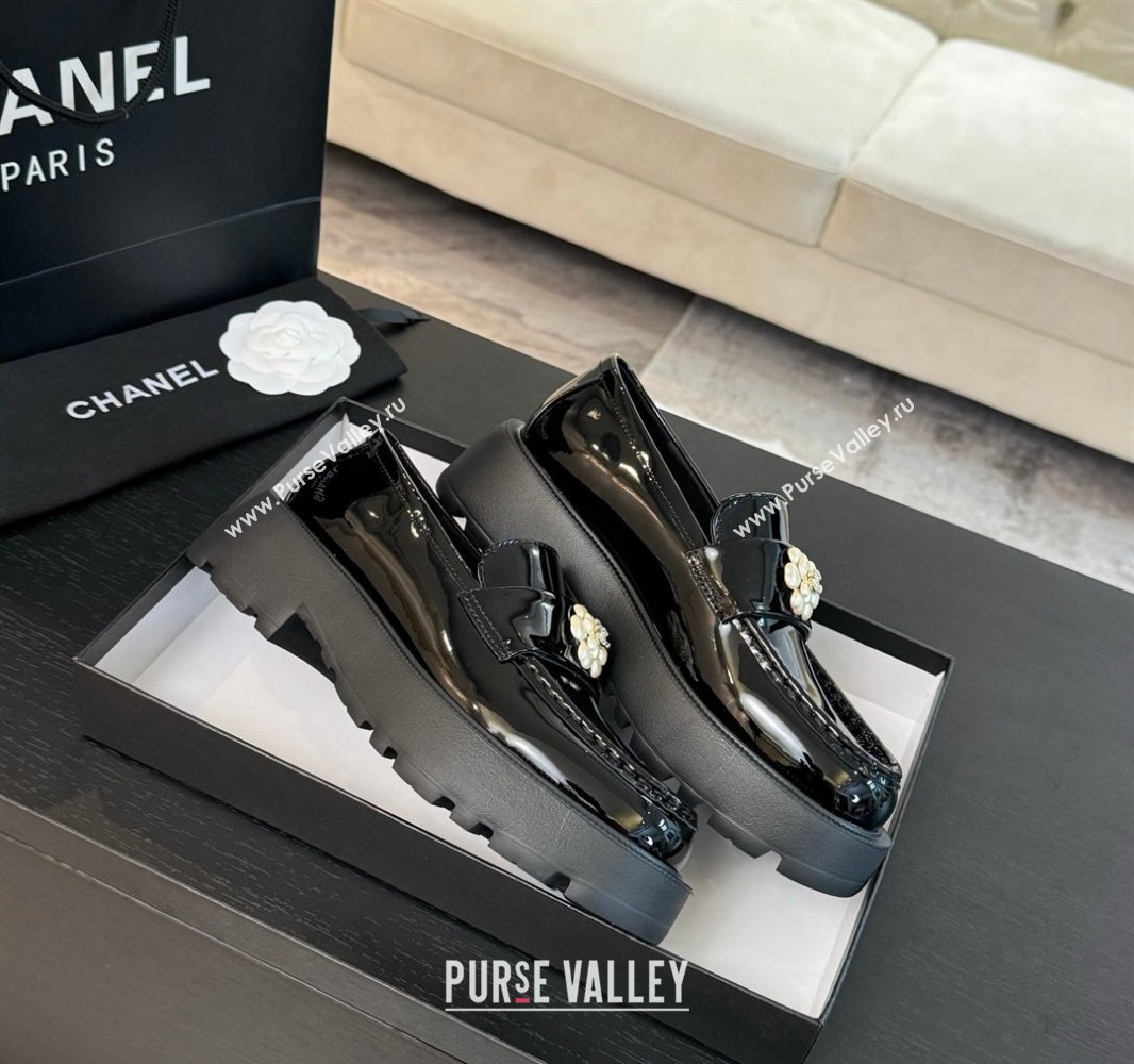 Chanel Shiny Calfskin Loafers with Bloom Black 2025 CH041721 (MD-250417117)