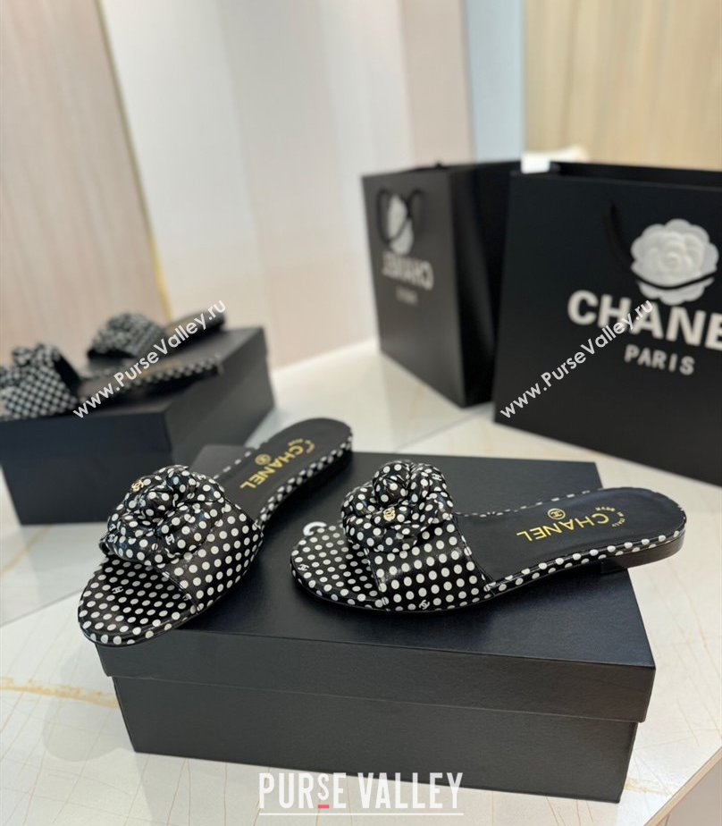 Chanel Camellia Bloom Lambskin Flat Slides Sandal G45499 Black 2025 (MD-250417105)