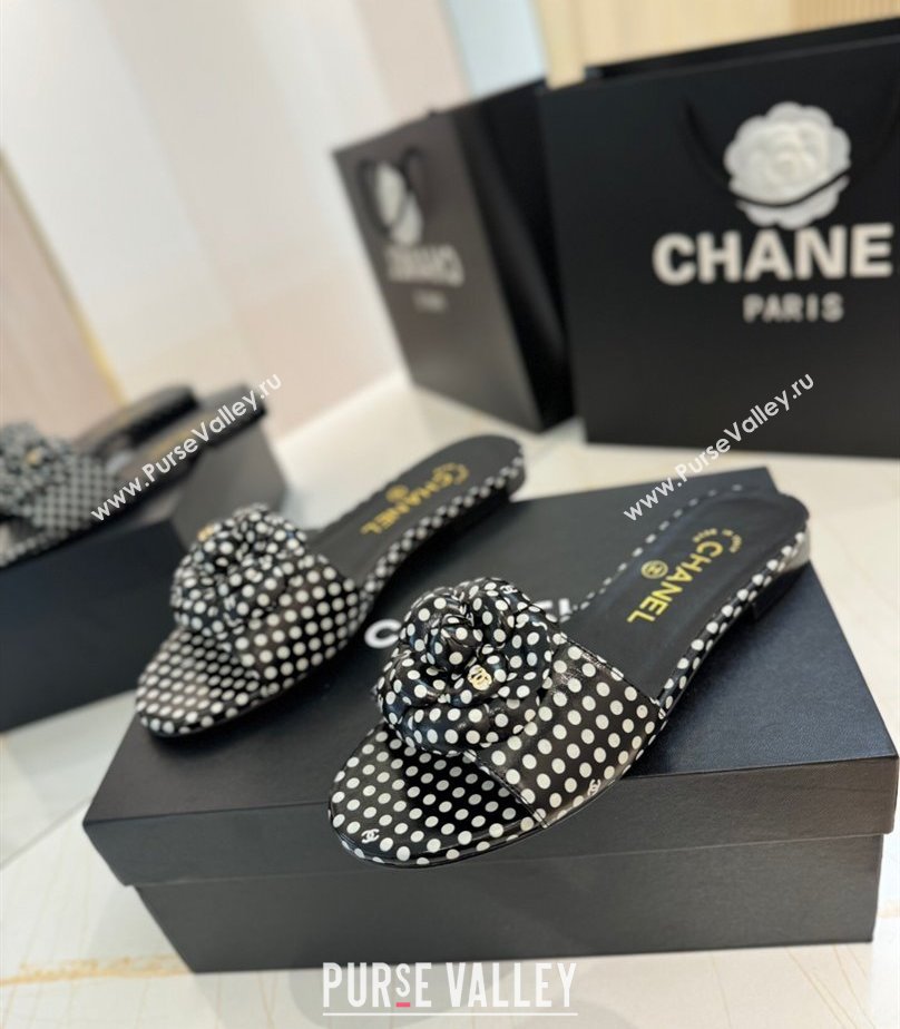 Chanel Camellia Bloom Lambskin Flat Slides Sandal G45499 Black 2025 (MD-250417105)