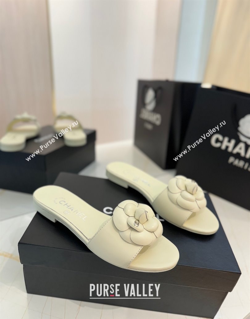 Chanel Camellia Bloom Lambskin Flat Slides Sandal G45499 White 2025 (MD-250417103)
