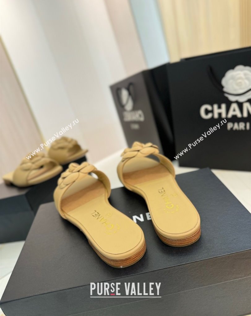 Chanel Camellia Bloom Lambskin Flat Slides Sandal G45499 Beige 2025 (MD-250417107)
