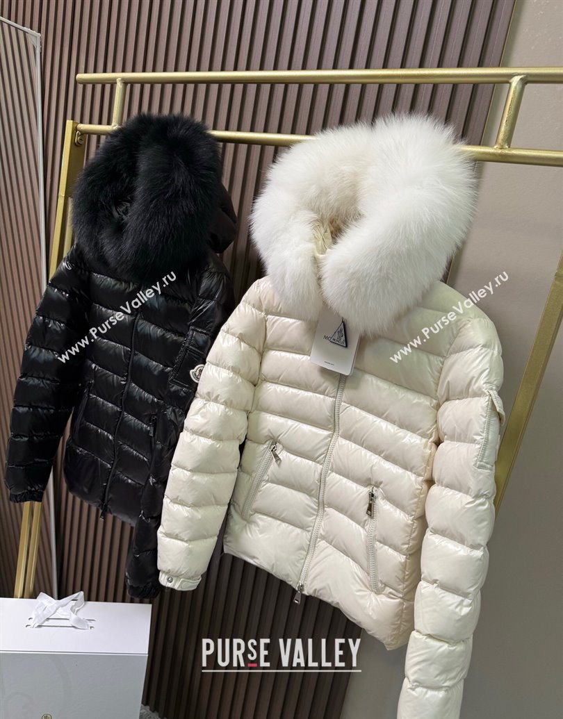 Moncler Classic Down Jacket White/Black 2025 1014 (QI-251014093)