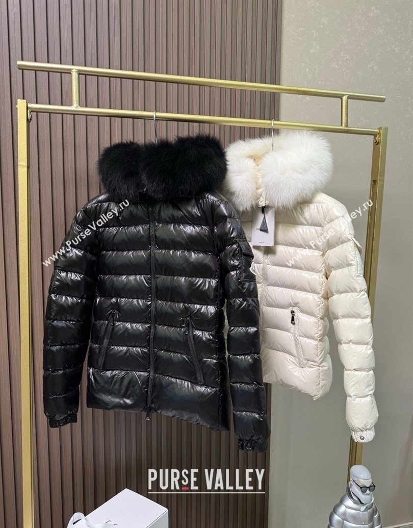 Moncler Classic Down Jacket White/Black 2025 1014 (QI-251014093)