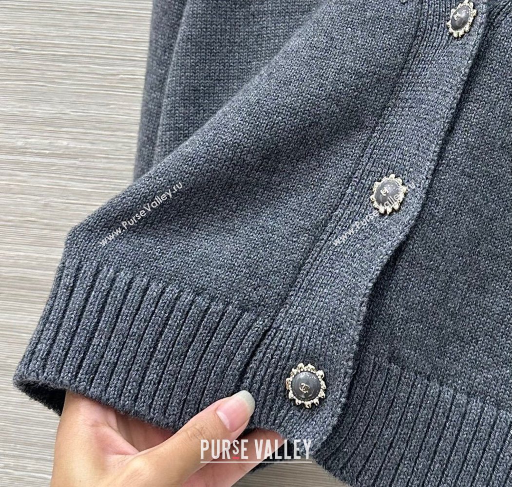 Chanel Wool Heart Cardigan Grey 2025 CH110659 (QI-251106060)