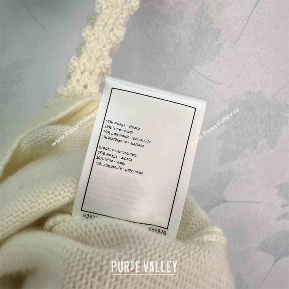 Chanel Crochet Vest White 2025 CH110643 (QI-251106043)