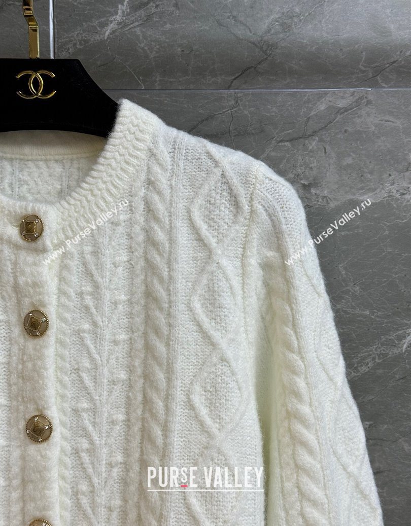 Chanel Cashmere Cardigan White 2025 CH110510 (QI-251106110)