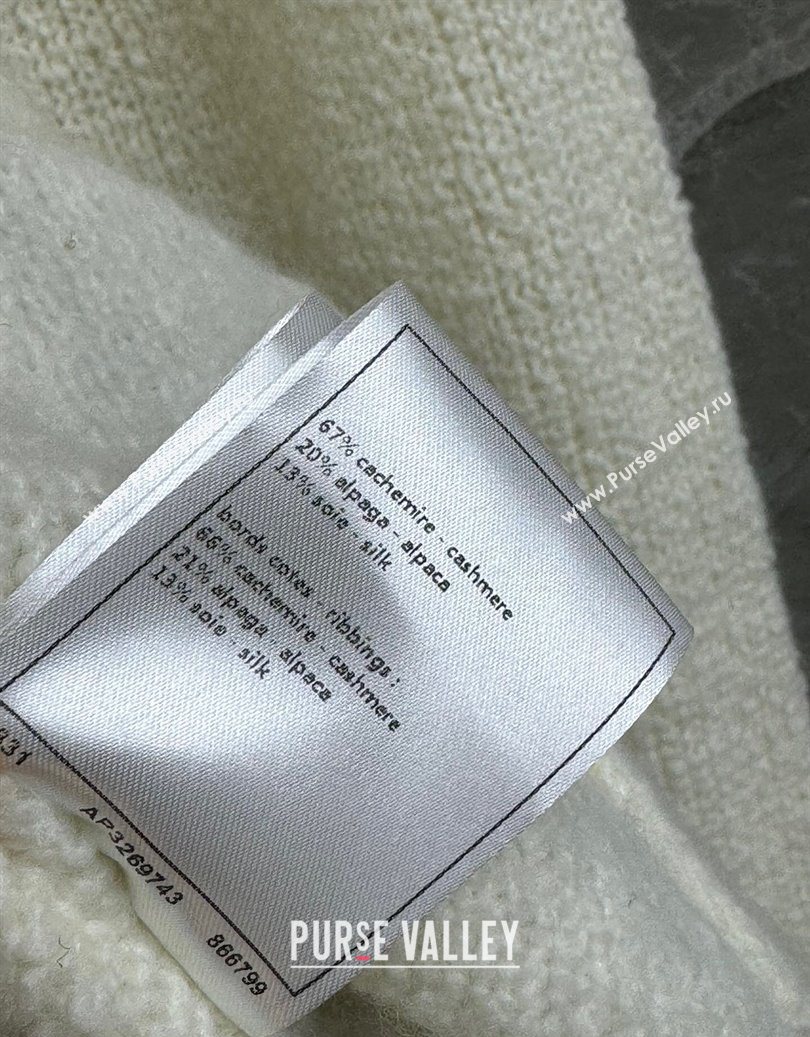 Chanel Cashmere Polo Shirt White 2025 CH110511 (QI-251106112)