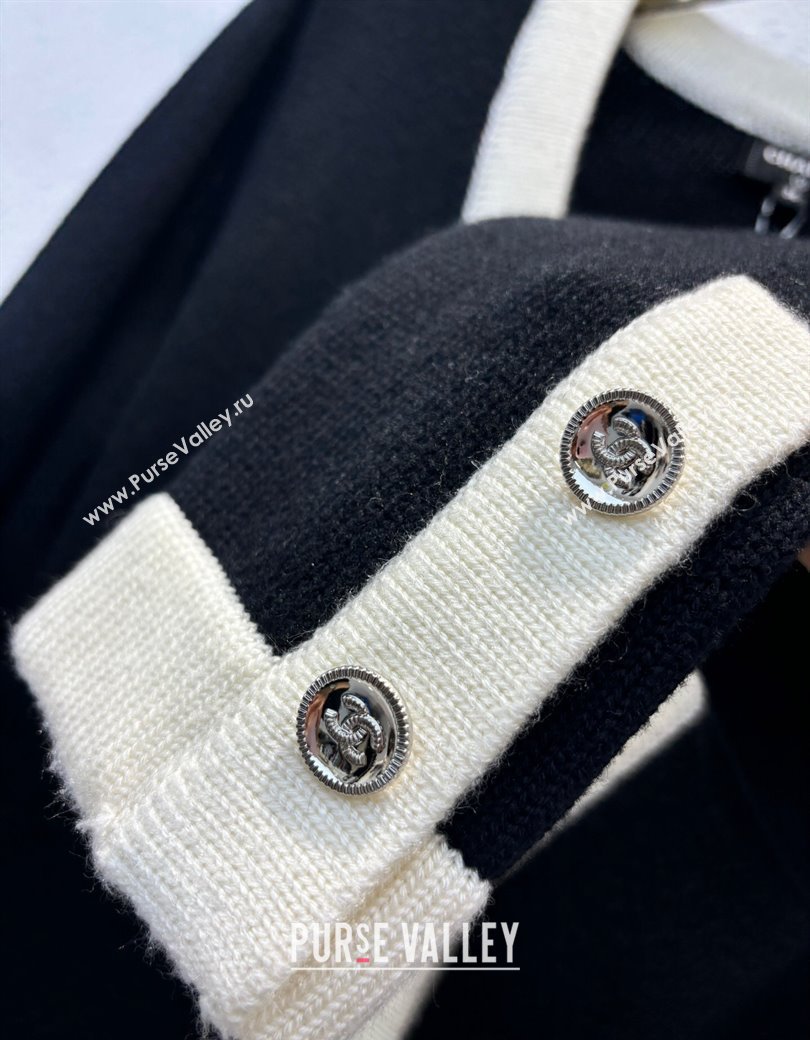 Chanel Cashmere Cardigan White/Black 2024 1203 (QI-241203116)