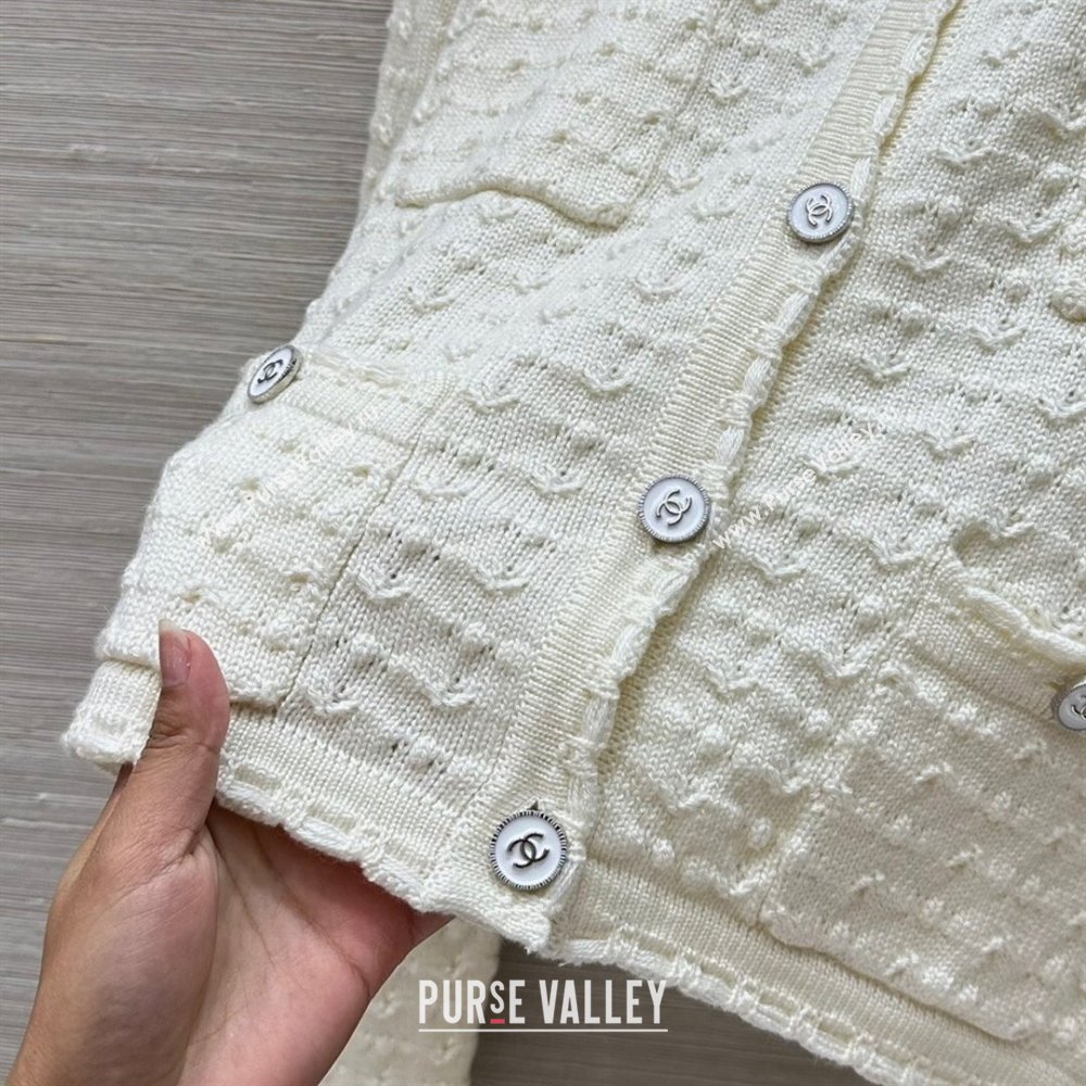 Chanel Cashmere Cardigan White 2025 C03060208 (QI-250306020)