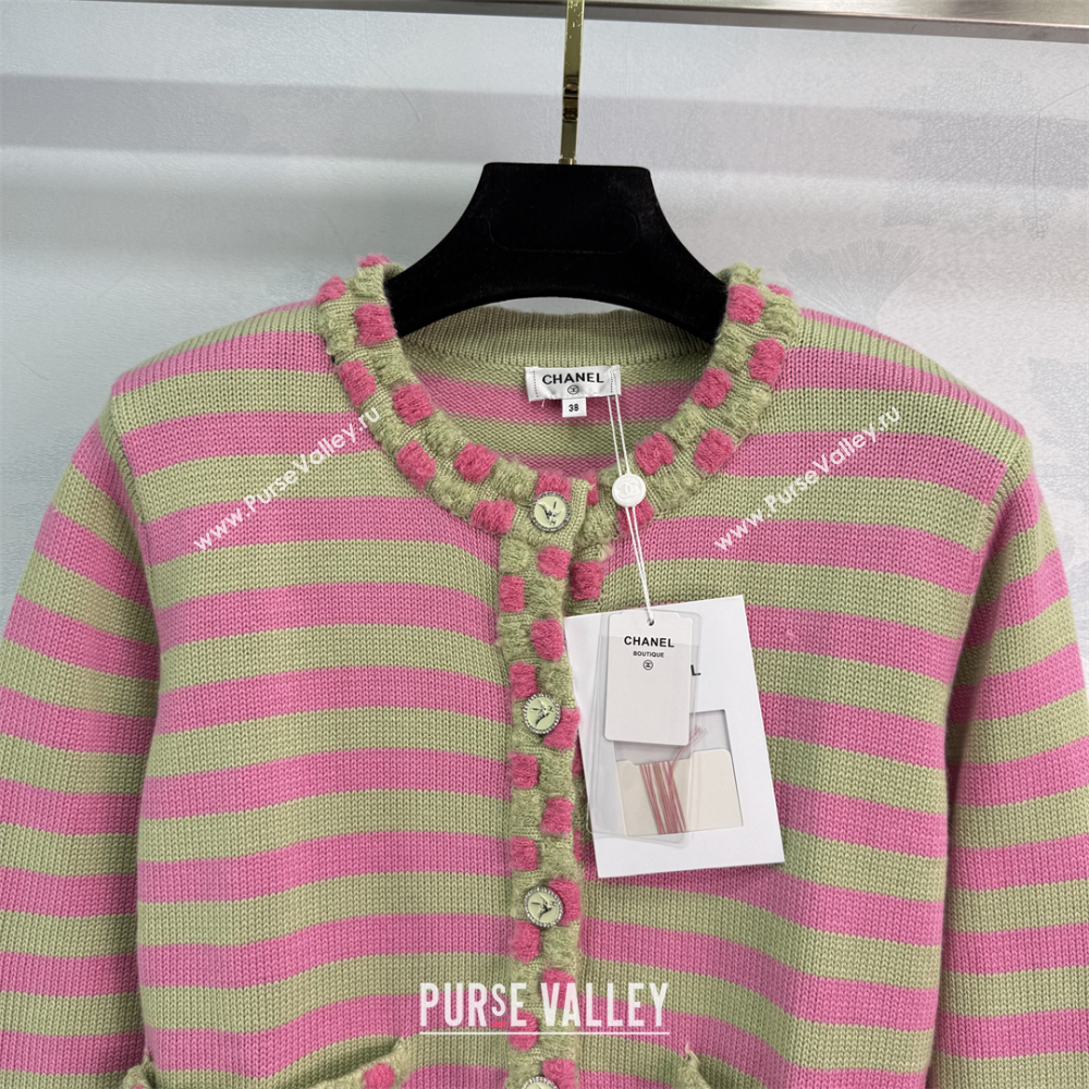 Chanel Wool Cashmere Cardigan Green/Pink 2025 (QI-250410031)