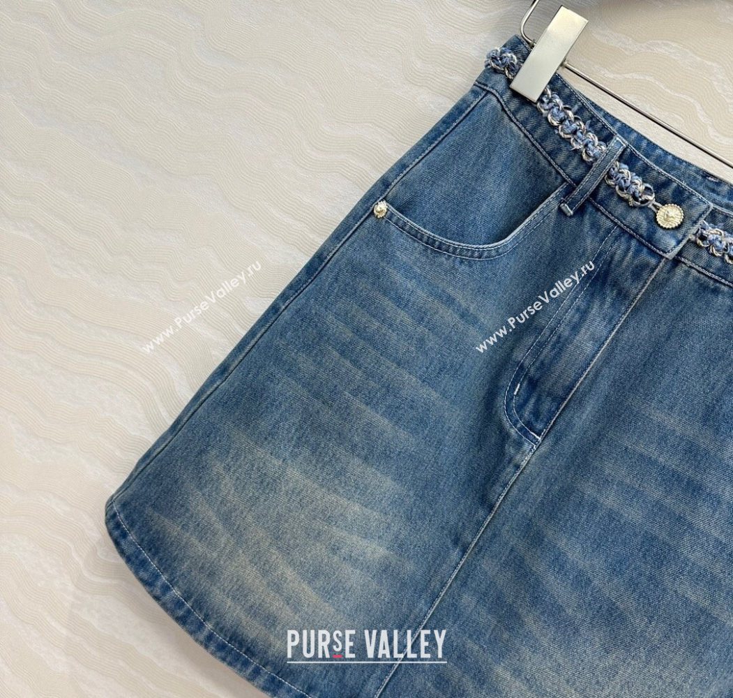 Chanel Blue Denim Mini Skirt with Chain Charm 2025 0620 (QI-250620064)