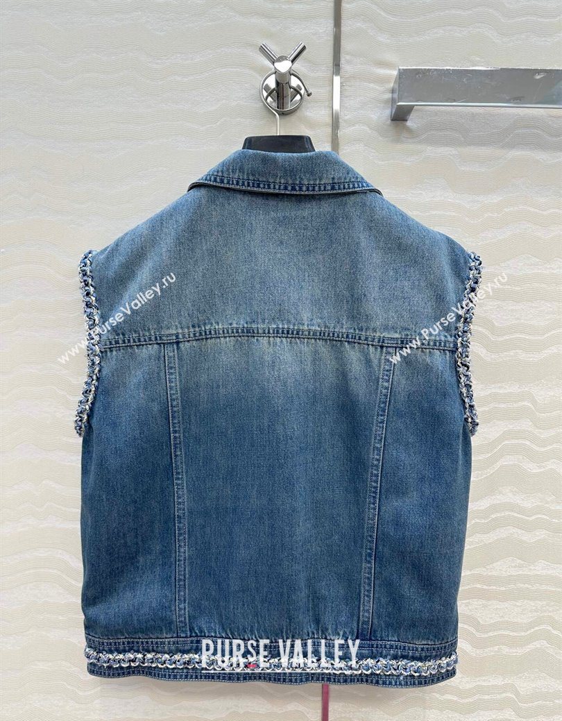 Chanel Blue Denim Vest with Chain Charm 2025 0620 (QI-250620066)