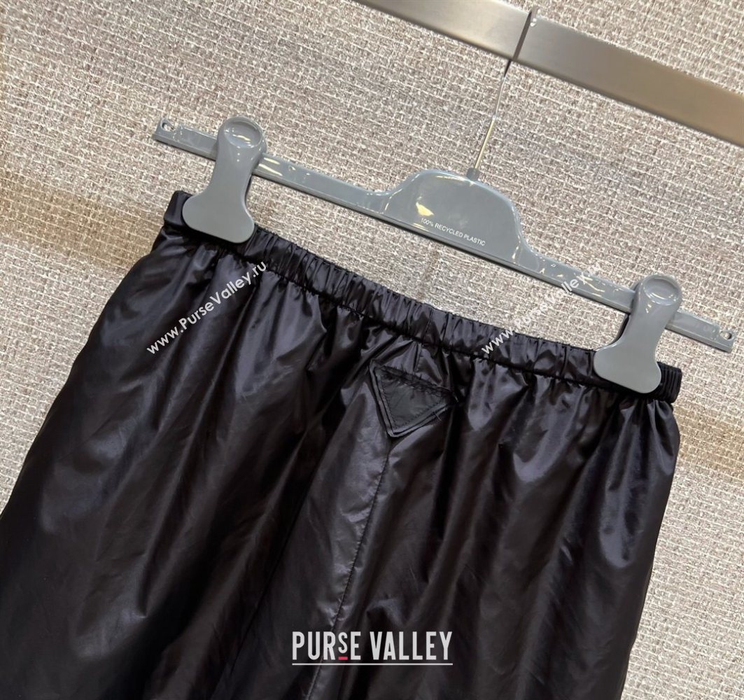 Prada Nylon and Cotton Reversible Shorts Black 2025 0728 (QI-250728024)