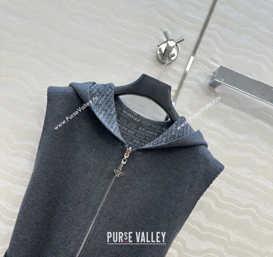 Prada Wool Reversible Vest Grey 2025 0728 (QI-250728001)