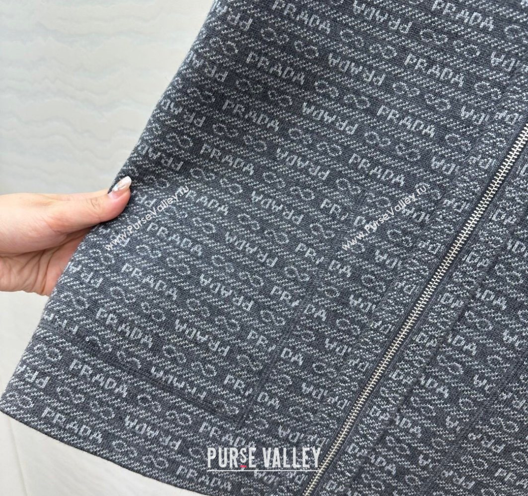 Prada Wool Reversible Vest Grey 2025 0728 (QI-250728001)