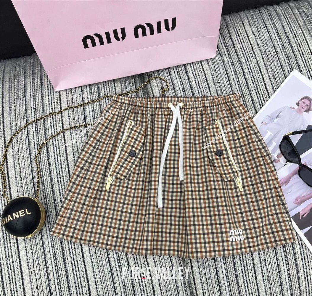 Miu Miu Plaid Shorts Beige/Multicolor 2025 0729 (QI-250729068)