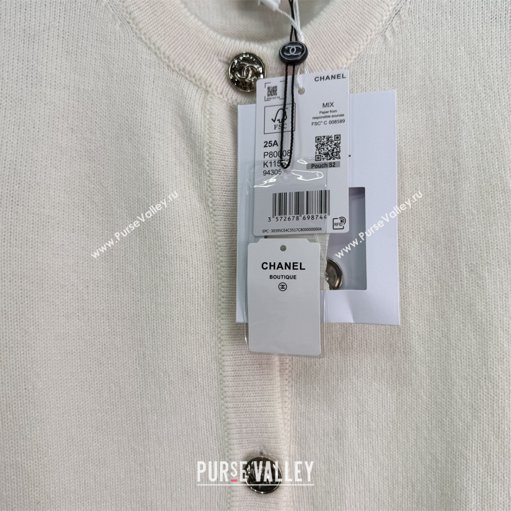 Chanel Cashmere Cardigan White 2025 0812 (QI-250814133)