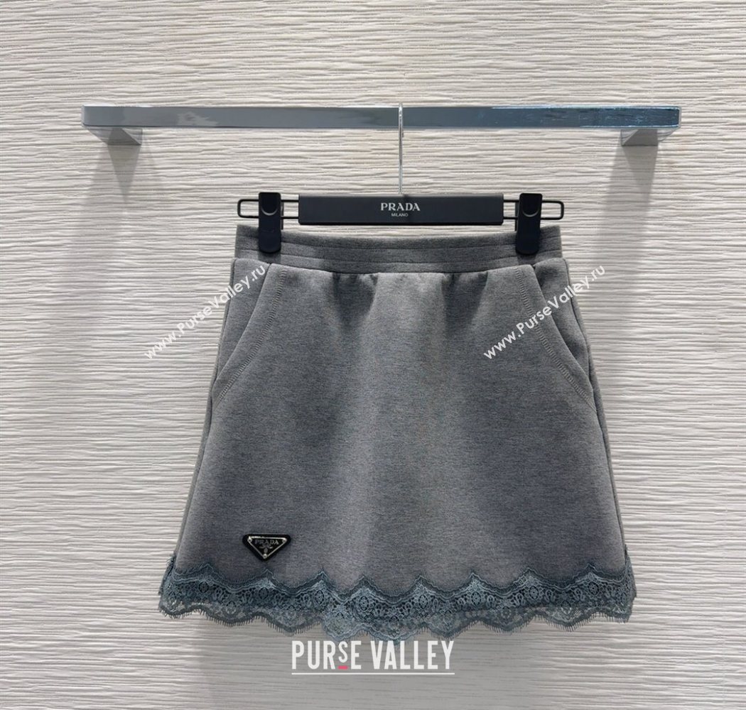Prada Sweatshirt and Mini Skirt Set with Lace Trim 2025 PR090402 (QI-250904004)