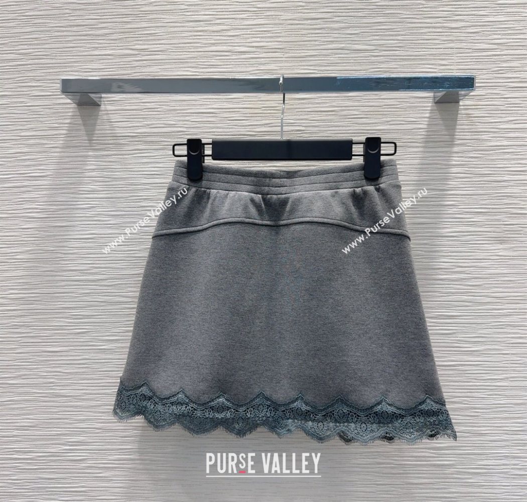 Prada Sweatshirt and Mini Skirt Set with Lace Trim 2025 PR090402 (QI-250904004)
