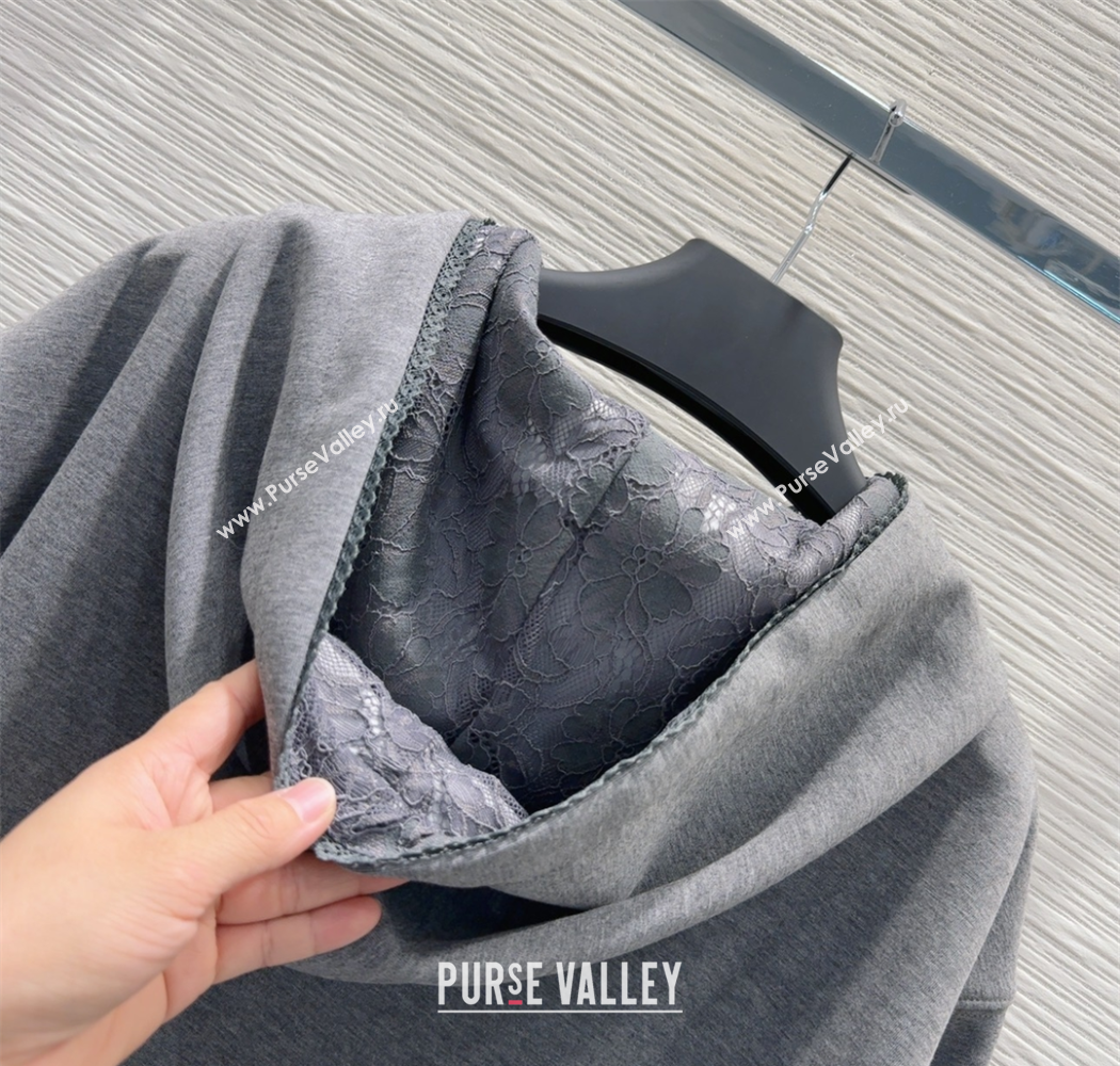 Prada Sweatshirt and Mini Skirt Set with Lace Trim 2025 PR090402 (QI-250904004)