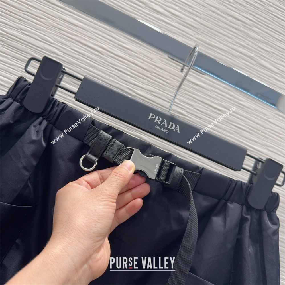 Prada Nylon Mini Skirt Black 2026 PR011301 (QI-260113042)