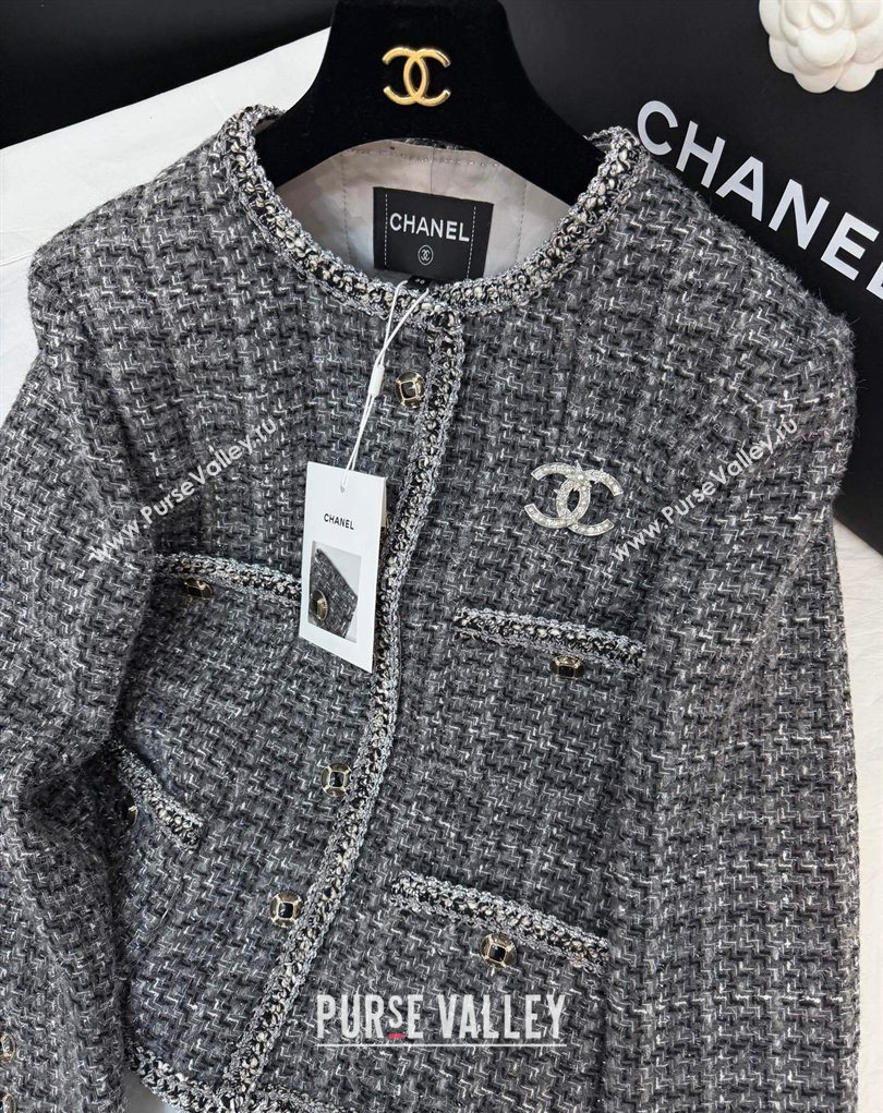 Chanel Tweed Cardigan Grey 2026 CH020602 (QI-260206027)