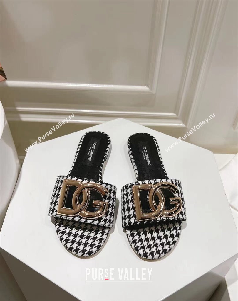 Dolce Gabbana DG Flat Slide Sandals in Houndstooth Fabric Black/White 2024 0725 (MD-240725042)