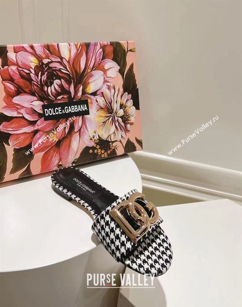 Dolce Gabbana DG Flat Slide Sandals in Houndstooth Fabric Black/White 2024 0725 (MD-240725042)