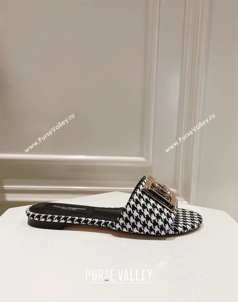 Dolce Gabbana DG Flat Slide Sandals in Houndstooth Fabric Black/White 2024 0725 (MD-240725042)