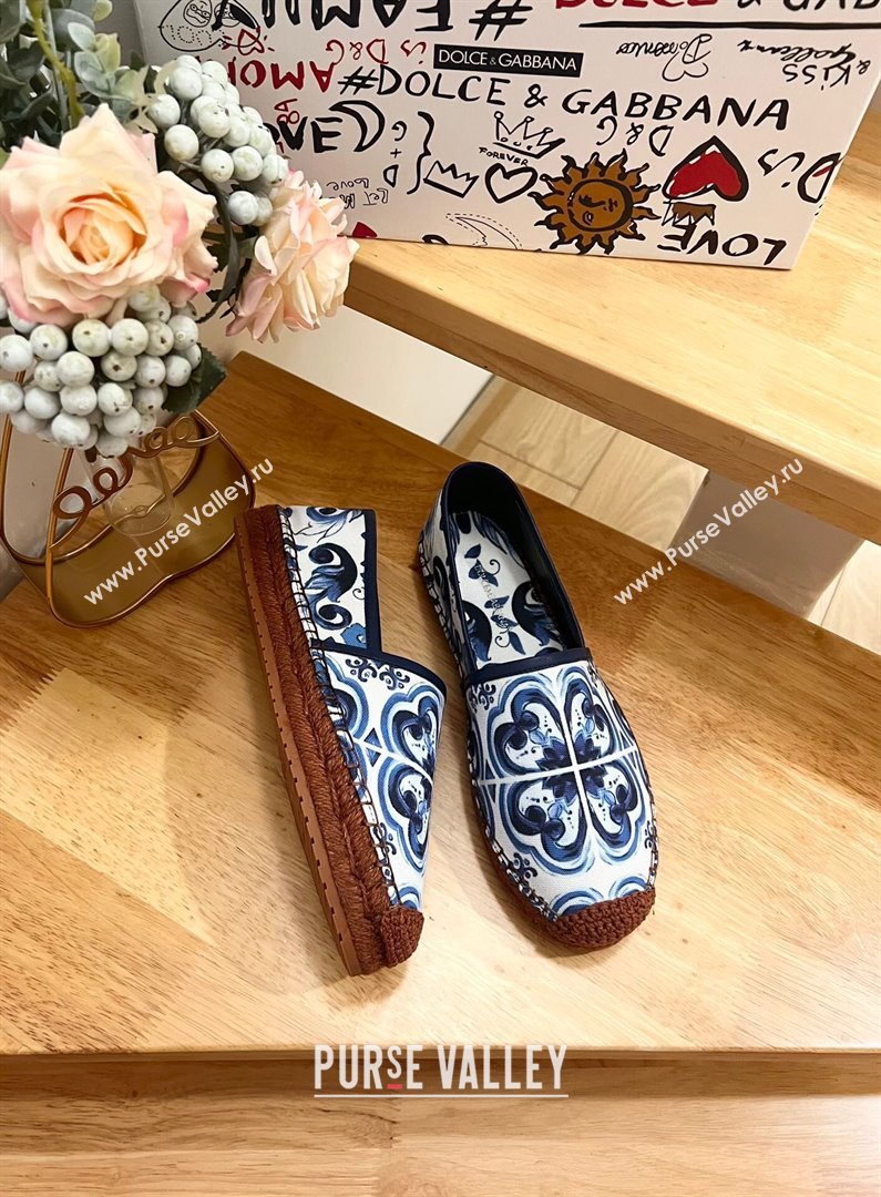Dolce Gabbana Majolica-print Canvas Espadrilles Flat Blue 2025 (MD-250604143)