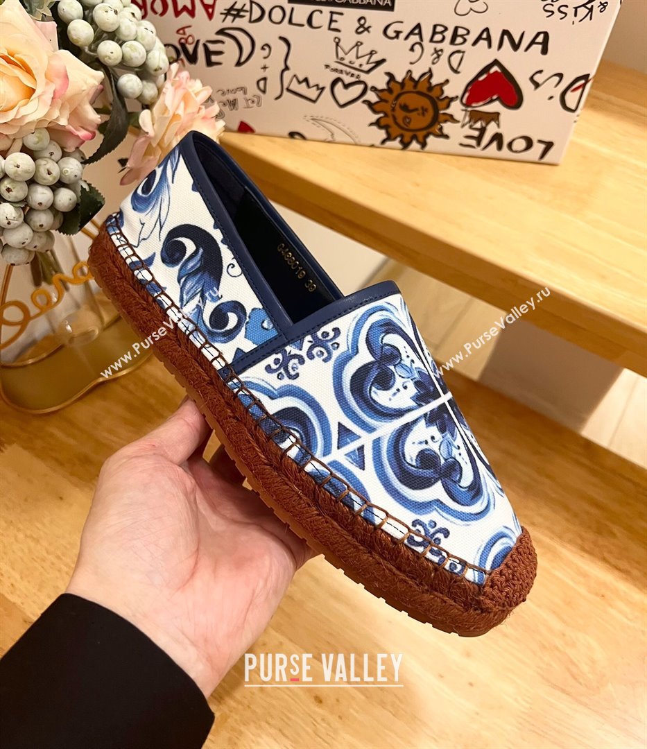 Dolce Gabbana Majolica-print Canvas Espadrilles Flat Blue 2025 (MD-250604143)