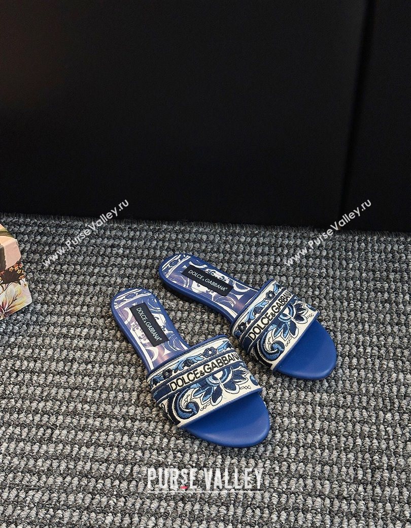 Dolce Gabbana Flat Sliders Sandal in Majolica Embroidery Blue 2025 0825 (MD-250825140)